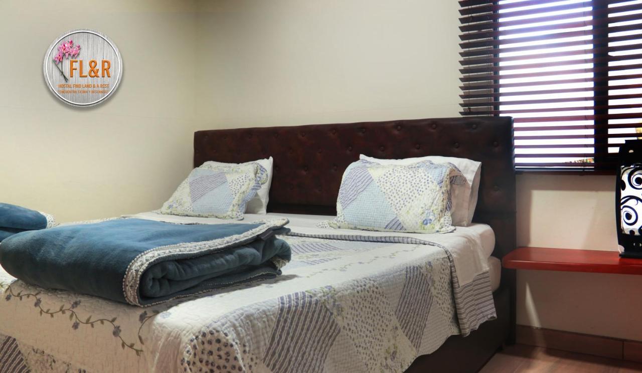 Find Land & A Rest Hotel ฟิลานเดีย ภายนอก รูปภาพ